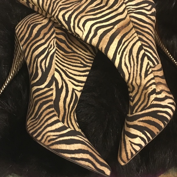 Marciano Stretch ankle boot. Brown Zebra pattern - Picture 2 of 3